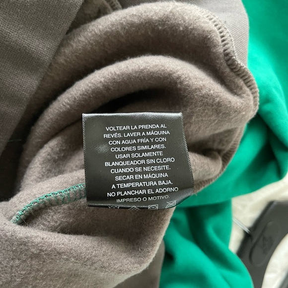 Super Mall Hoodie -The Marathon Clothing Size Medium - Picture 5 of 6